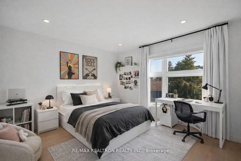 Photo 22 at 240 Maxwell Street, Bathurst Manor, Toronto