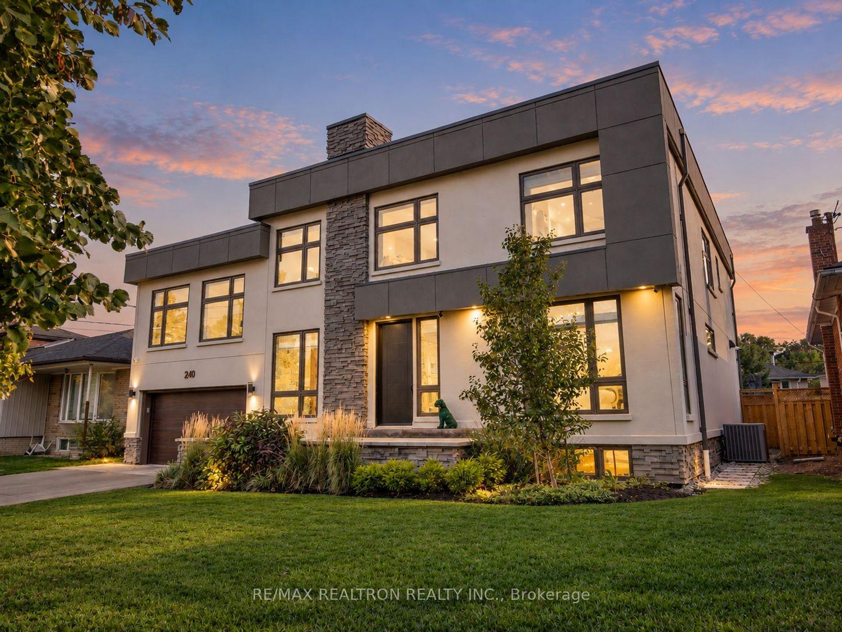 240 Maxwell Street, Bathurst Manor, Toronto 