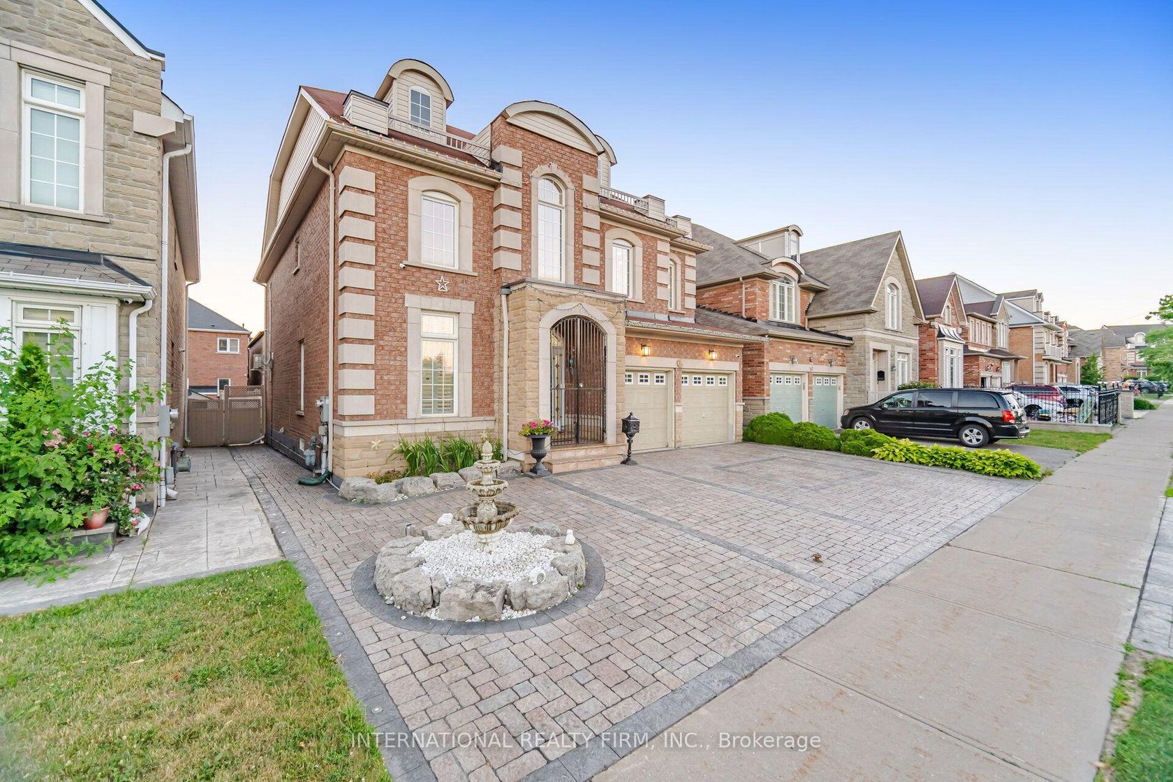84 Fred Young Drive, CFB, Toronto 