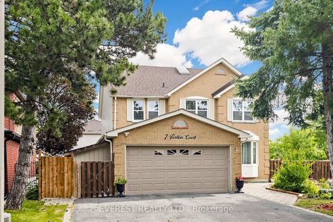 Photo 2 at 7 Tarlton Court, Brownridge, Vaughan