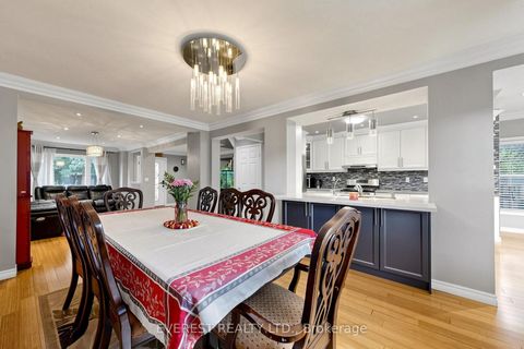 Photo 8 at 7 Tarlton Court, Brownridge, Vaughan
