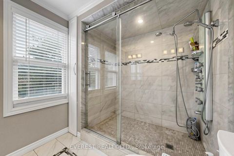 Photo 23 at 7 Tarlton Court, Brownridge, Vaughan