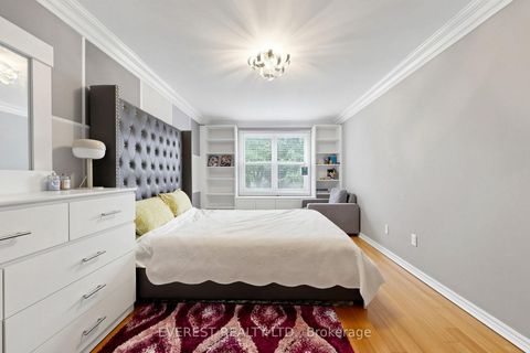 Photo 28 at 7 Tarlton Court, Brownridge, Vaughan