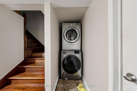 Photo 36 at 7 Tarlton Court, Brownridge, Vaughan