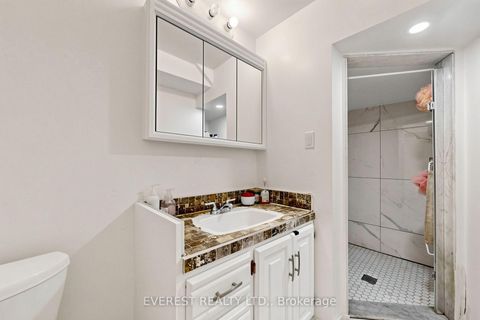 Photo 37 at 7 Tarlton Court, Brownridge, Vaughan