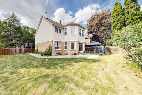 Photo 40 at 7 Tarlton Court, Brownridge, Vaughan