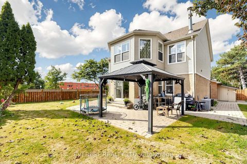 Photo 42 at 7 Tarlton Court, Brownridge, Vaughan