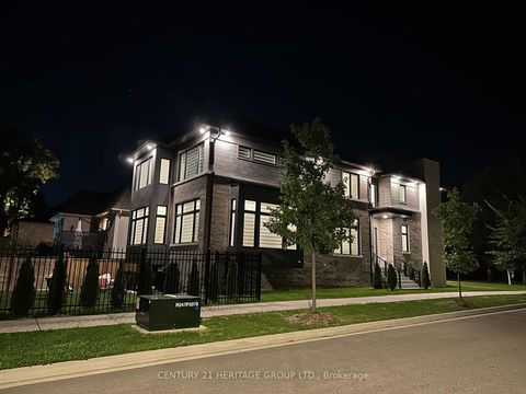Photo 47 at 251 Oxford Street, Mill Pond, Richmond Hill