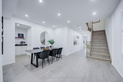 Photo 10 at 129 Hartney Drive, Rural Richmond Hill, Richmond Hill