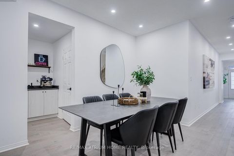 Photo 11 at 129 Hartney Drive, Rural Richmond Hill, Richmond Hill