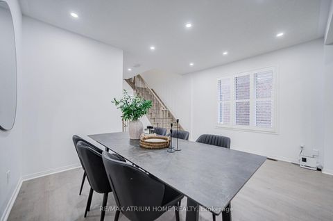 Photo 12 at 129 Hartney Drive, Rural Richmond Hill, Richmond Hill