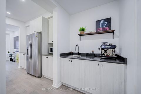 Photo 14 at 129 Hartney Drive, Rural Richmond Hill, Richmond Hill