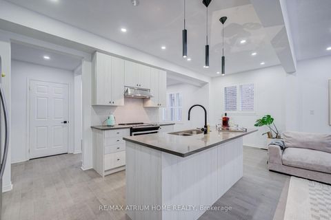 Photo 19 at 129 Hartney Drive, Rural Richmond Hill, Richmond Hill