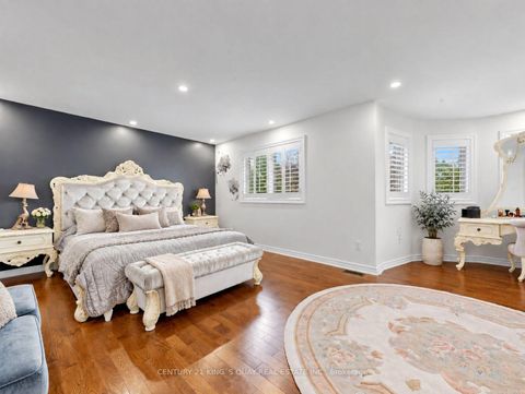 Photo 20 at 34 Looker Drive, Holly, Barrie