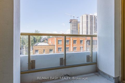Photo 19 at 310 - 151 Avenue Road, Annex, Toronto