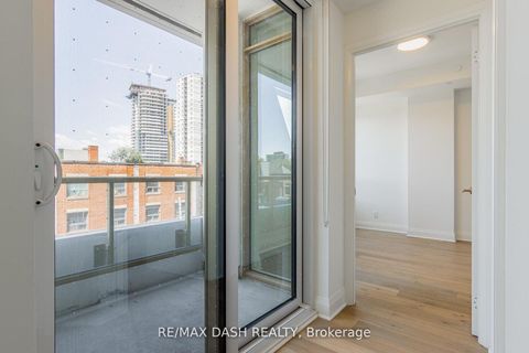Photo 20 at 310 - 151 Avenue Road, Annex, Toronto