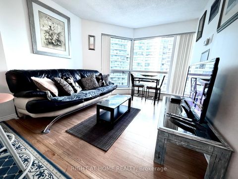 Photo 8 at 1712 - 10 Queens Quay W, Waterfront Communities C1, Toronto