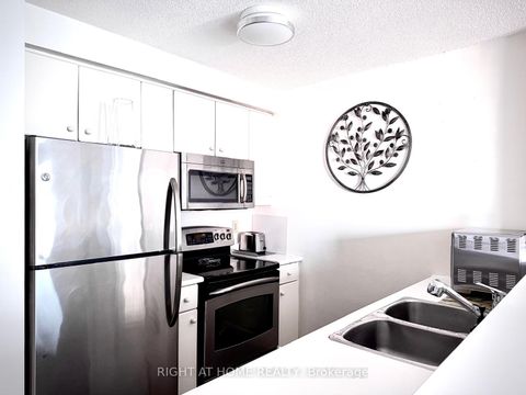 Photo 17 at 1712 - 10 Queens Quay W, Waterfront Communities C1, Toronto