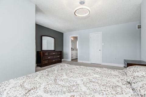 Photo 24 at 996 BOOTH Avenue, Alcona, Innisfil