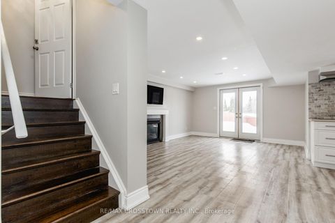 Photo 30 at 996 BOOTH Avenue, Alcona, Innisfil