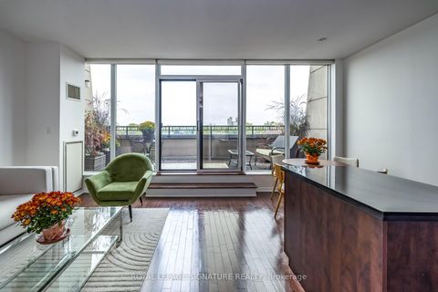 Photo 2 at PH07 - 308 Palmerston Avenue, Little Italy, Toronto
