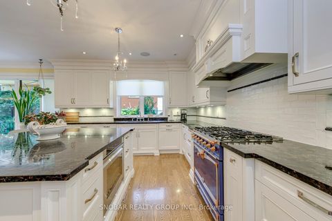 Photo 10 at 48 Griggsden Avenue, Humber Heights, Toronto