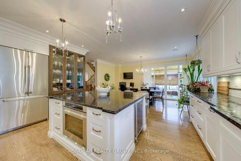 Photo 11 at 48 Griggsden Avenue, Humber Heights, Toronto