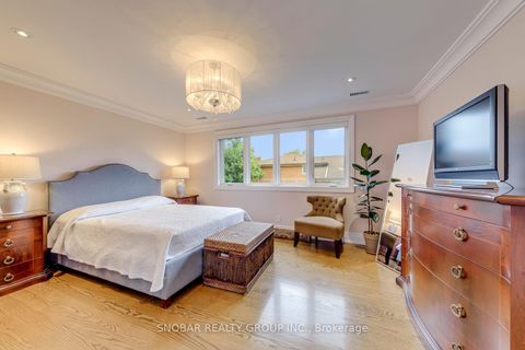 Photo 18 at 48 Griggsden Avenue, Humber Heights, Toronto