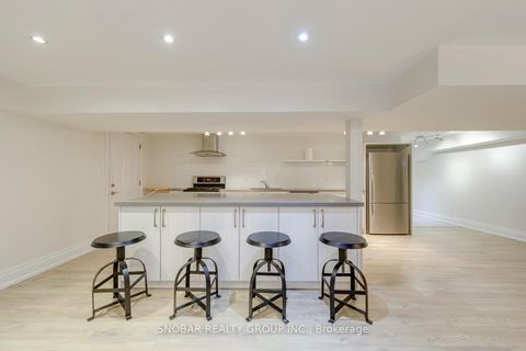 Photo 25 at 48 Griggsden Avenue, Humber Heights, Toronto