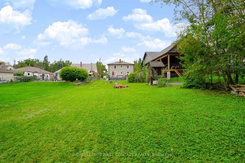 Photo 7 at 67 Vancouver Street, Codrington, Barrie