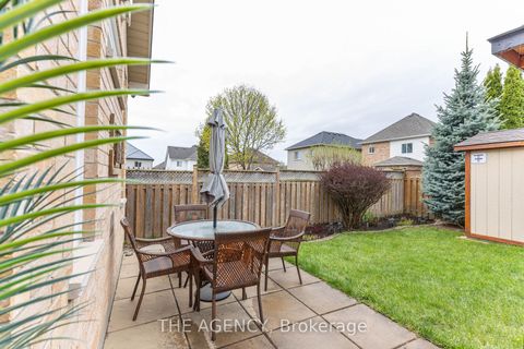 Photo 10 at 54 Thames Drive, Rolling Acres, Whitby