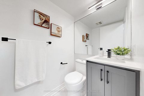 Photo 7 at 414 - 10 Queens Quay W, Waterfront Communities C1, Toronto