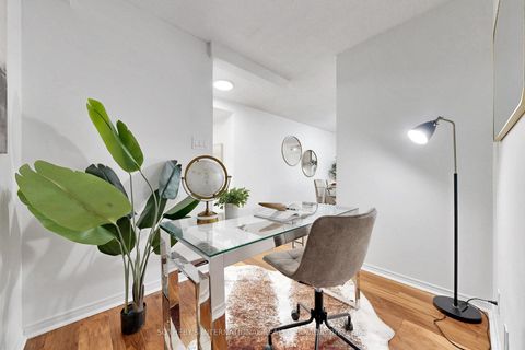Photo 9 at 414 - 10 Queens Quay W, Waterfront Communities C1, Toronto