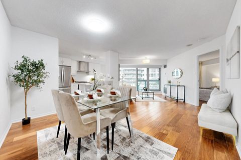 Photo 11 at 414 - 10 Queens Quay W, Waterfront Communities C1, Toronto