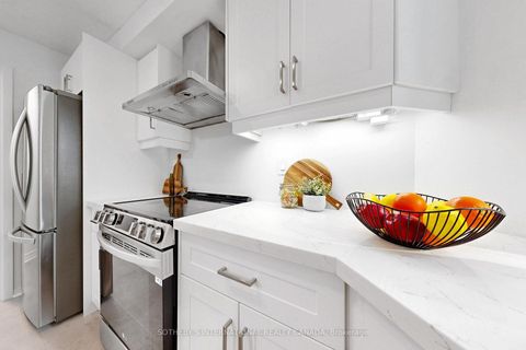 Photo 17 at 414 - 10 Queens Quay W, Waterfront Communities C1, Toronto