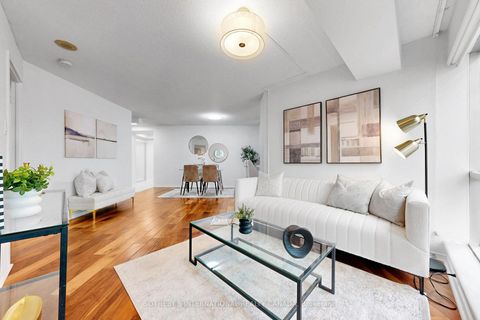 Photo 24 at 414 - 10 Queens Quay W, Waterfront Communities C1, Toronto