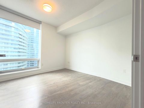 Photo 17 at 2711 - 10 York Street, Waterfront Communities C1, Toronto