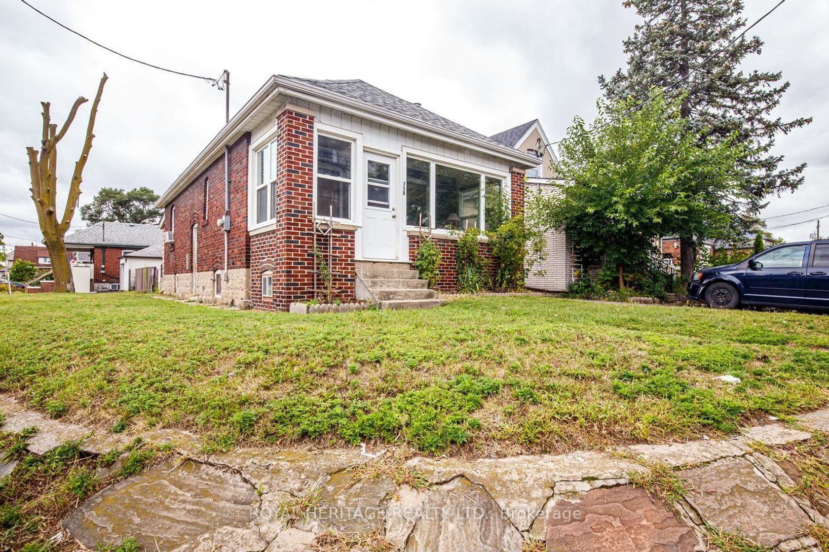 758 Jane Street, Smythe, Toronto 