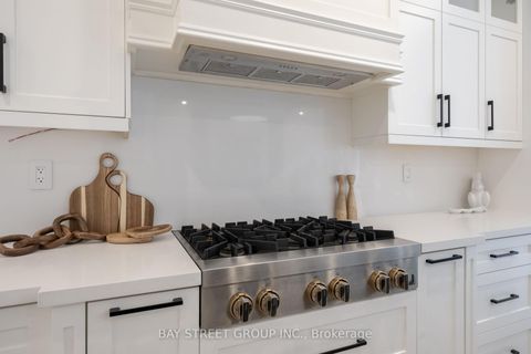 Photo 13 at 9 Gaylord Drive, Maryvale, Toronto