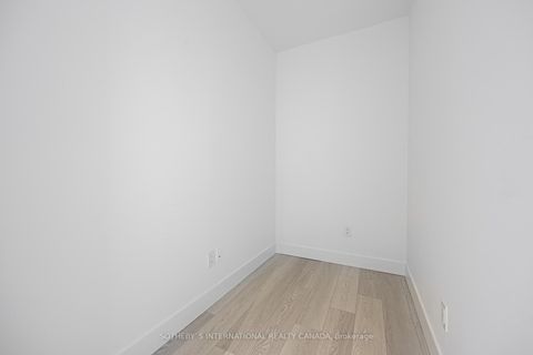 Photo 12 at 907 - 5 Soudan Avenue, Mount Pleasant West, Toronto