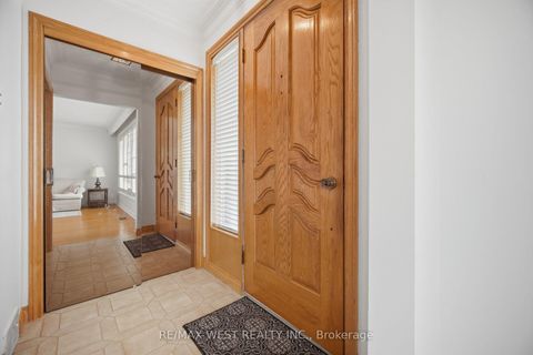Photo 3 at 89 Wendell Avenue, Pelmo Park W4, Toronto