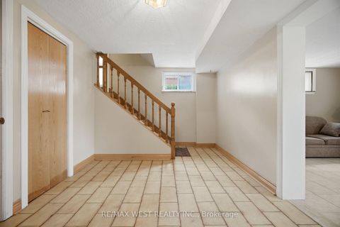 Photo 15 at 89 Wendell Avenue, Pelmo Park W4, Toronto