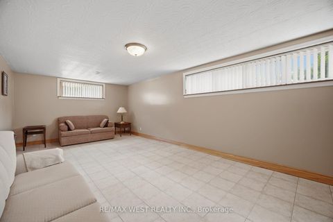 Photo 17 at 89 Wendell Avenue, Pelmo Park W4, Toronto
