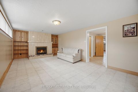 Photo 18 at 89 Wendell Avenue, Pelmo Park W4, Toronto