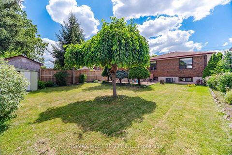 Photo 22 at 89 Wendell Avenue, Pelmo Park W4, Toronto
