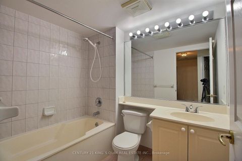 Photo 9 at 1701 - 8 Lee Centre Drive, Woburn, Toronto