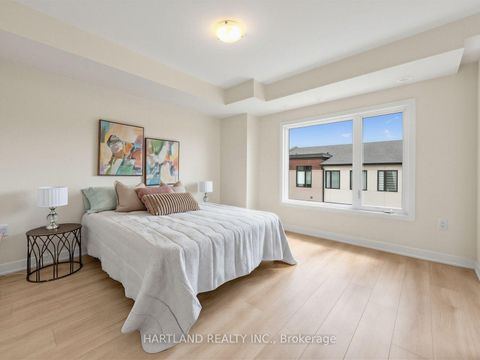 Photo 7 at 1310 - 1695 Dersan Street, Duffin Heights, Pickering