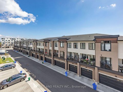 Photo 15 at 1310 - 1695 Dersan Street, Duffin Heights, Pickering