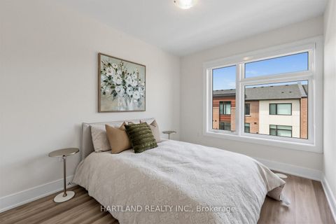 Photo 18 at 405 - 1695 Dersan Street, Duffin Heights, Pickering