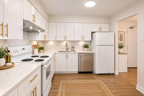 Photo 5 at 115 - 1703 Mccowan Road, Malvern West, Toronto